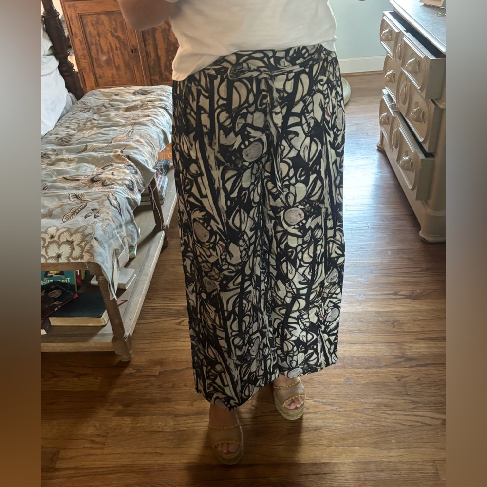 Chic Black and White Wide Leg Pants